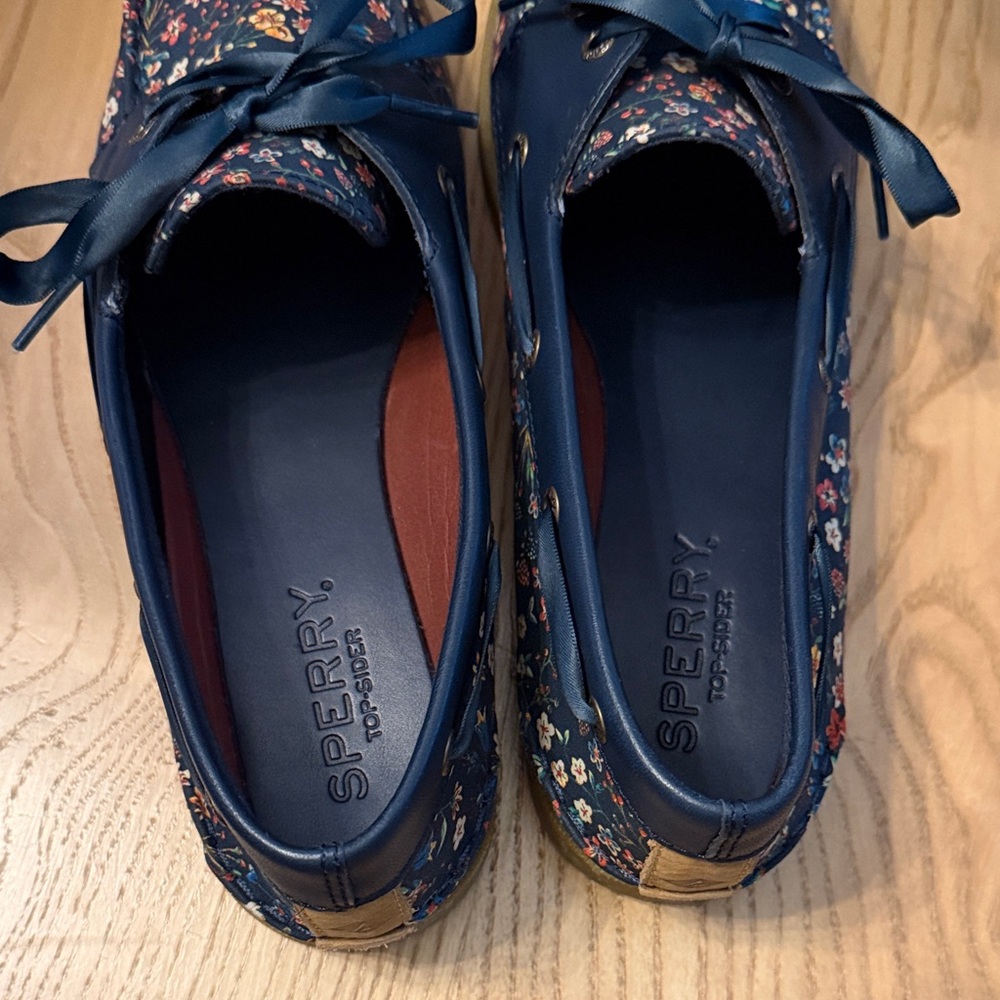 Sperry Navy Floral Women's Loafers (Size 8.5) - Picture 7 of 7